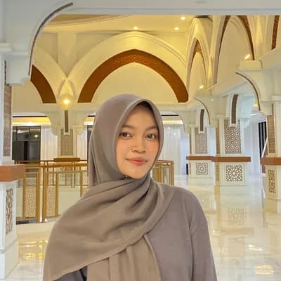 Icha S.