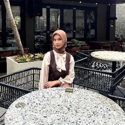 Adinda A.