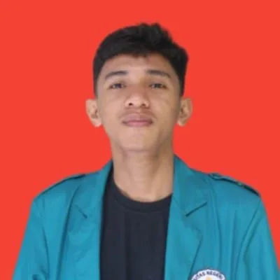 Ian W.