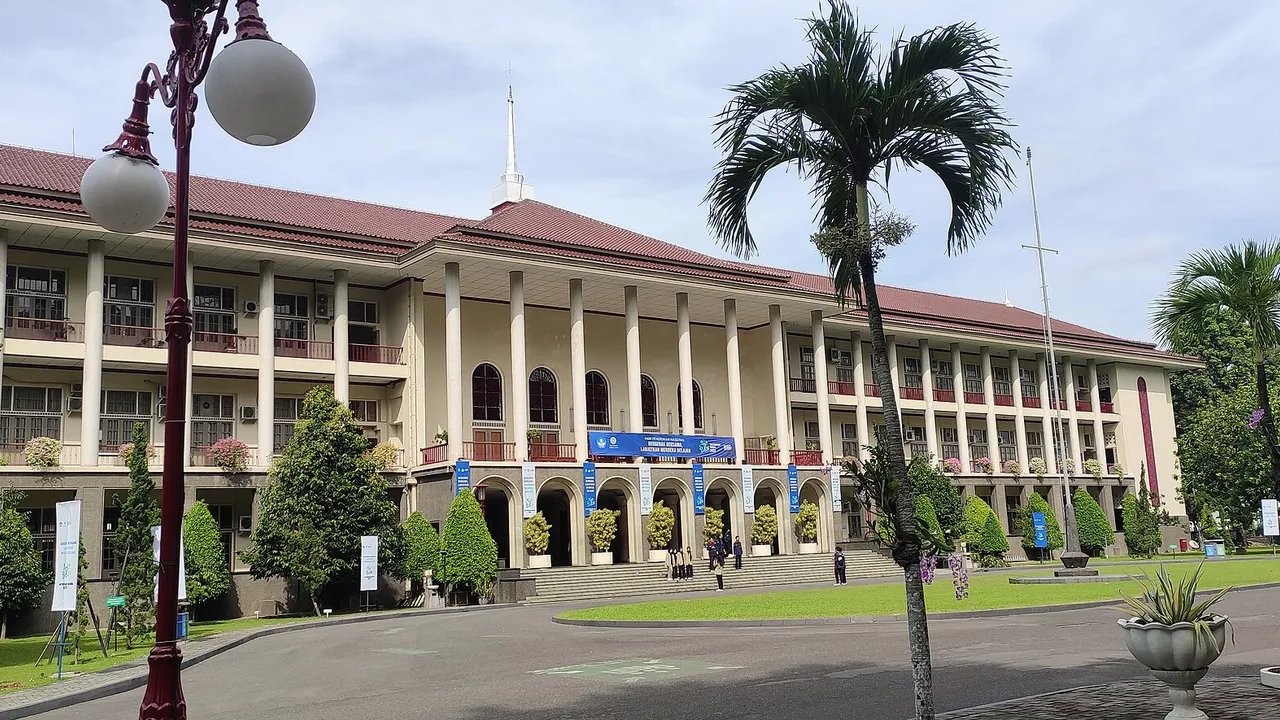 Foto kampus Universitas Gadjah Mada